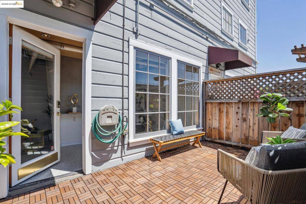 Berkeley, CA 94710,1326 4Th St