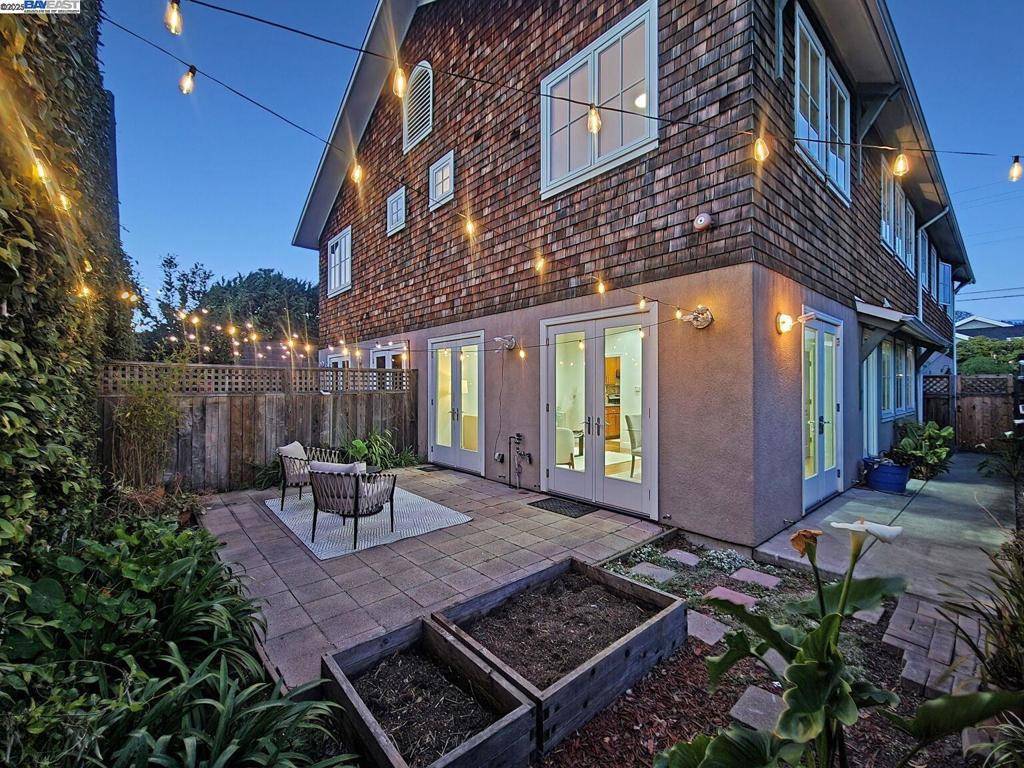 Albany, CA 94706,936 Kains Ave #1