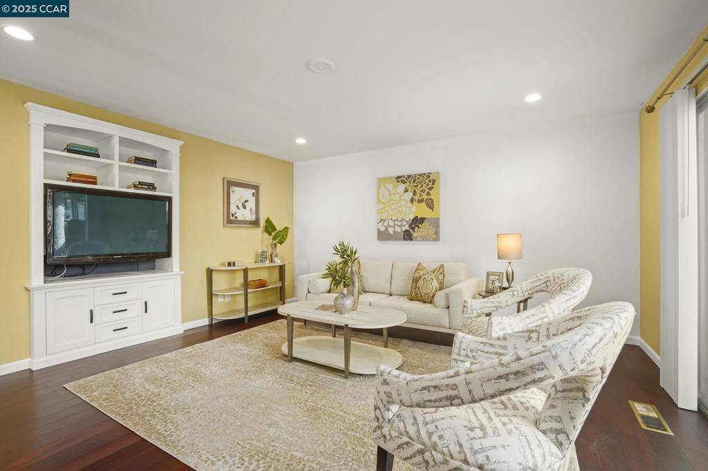 Walnut Creek, CA 94598,1583 Candelero Dr