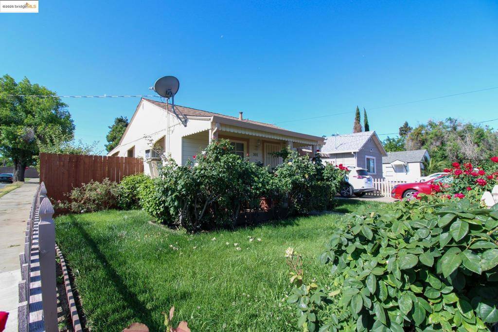 Antioch, CA 94509,301 Texas St