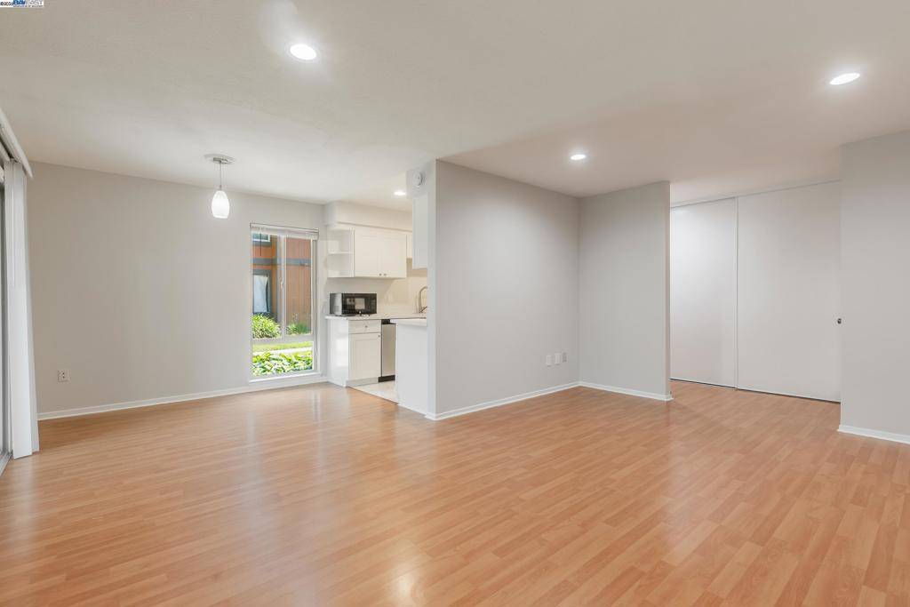 Fremont, CA 94536-4219,38627 Cherry Lane #29