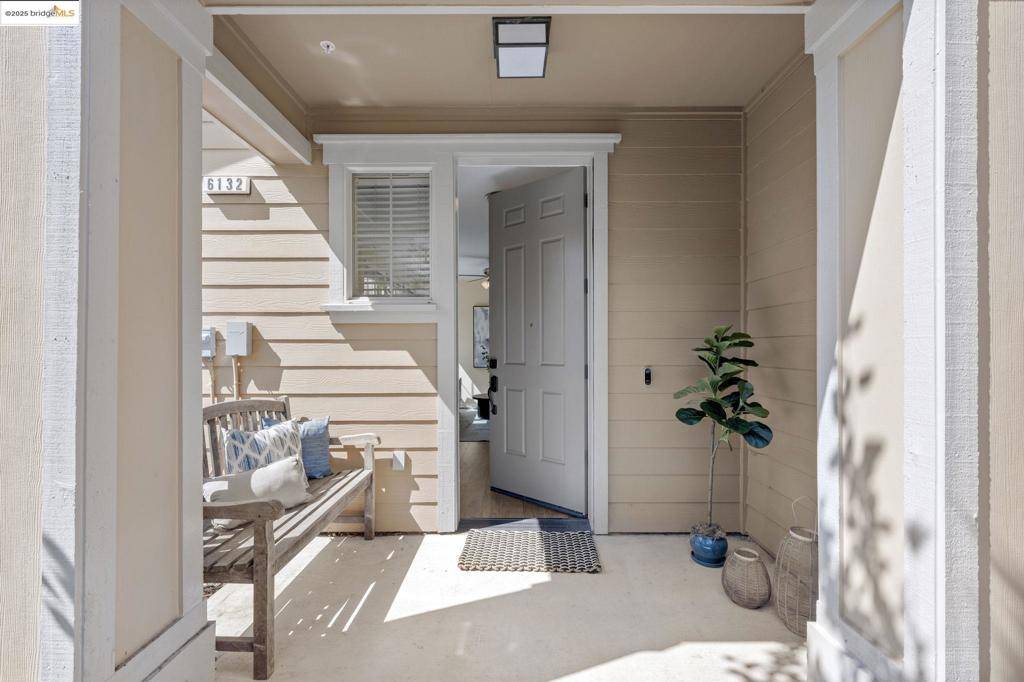 Oakland, CA 94605,6132 Old Quarry Loop