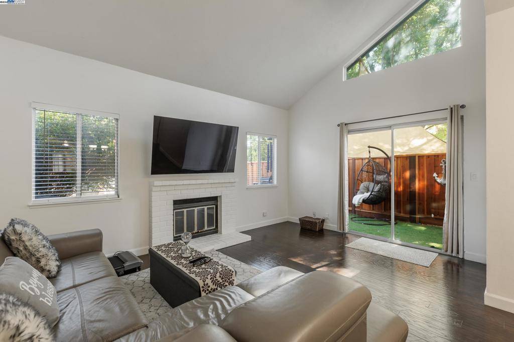 Pleasanton, CA 94566,286 Birch Creek Dr