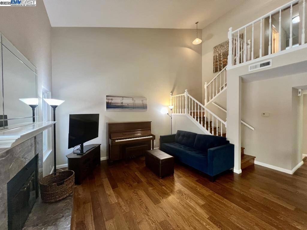 Martinez, CA 94553,2418 Twinflower Ct