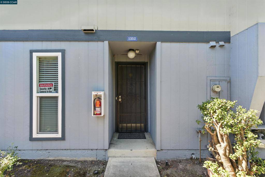 Concord, CA 94518,1352 Tree Garden Pl