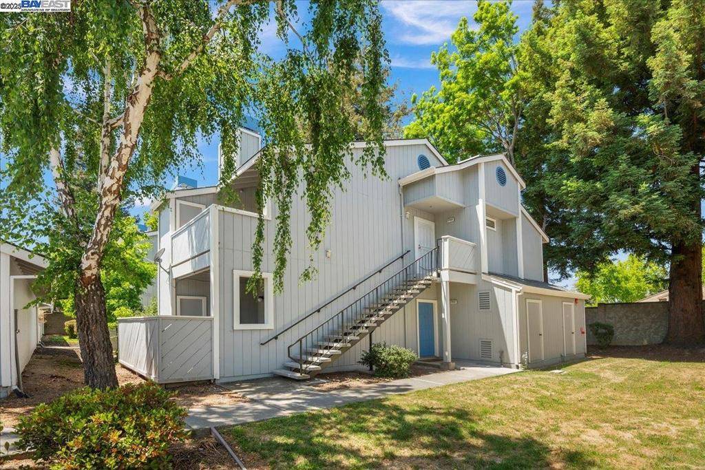 Fremont, CA 94536,37462 Parish Cir