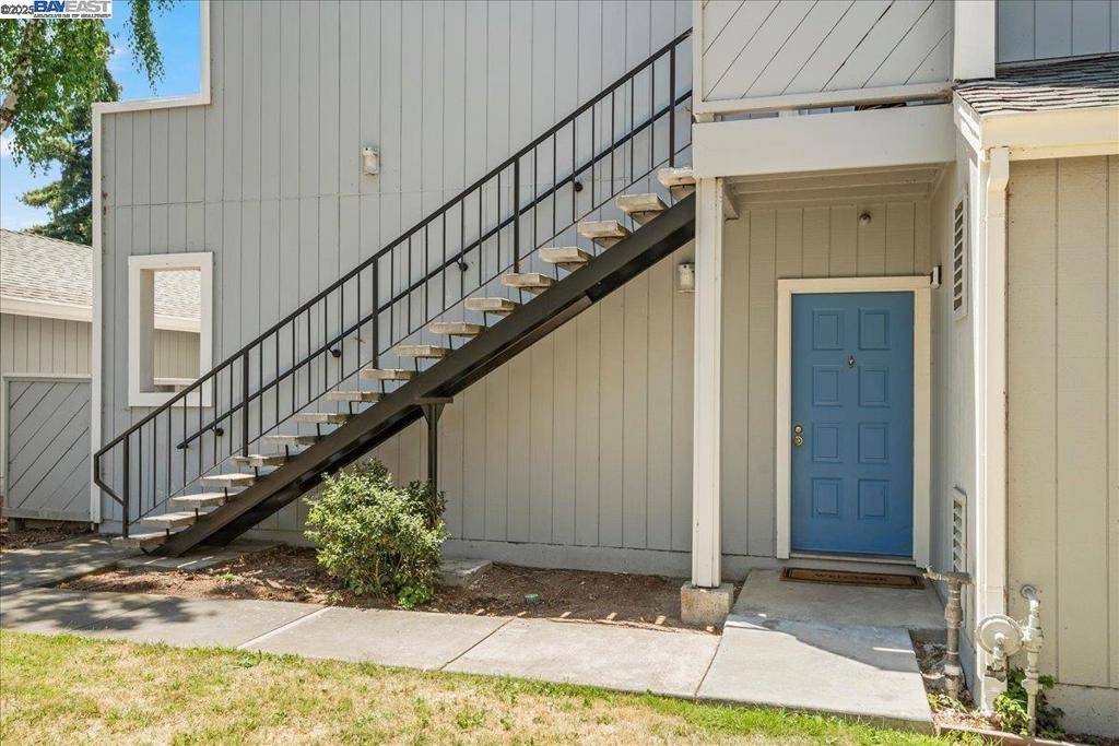 Fremont, CA 94536,37462 Parish Cir