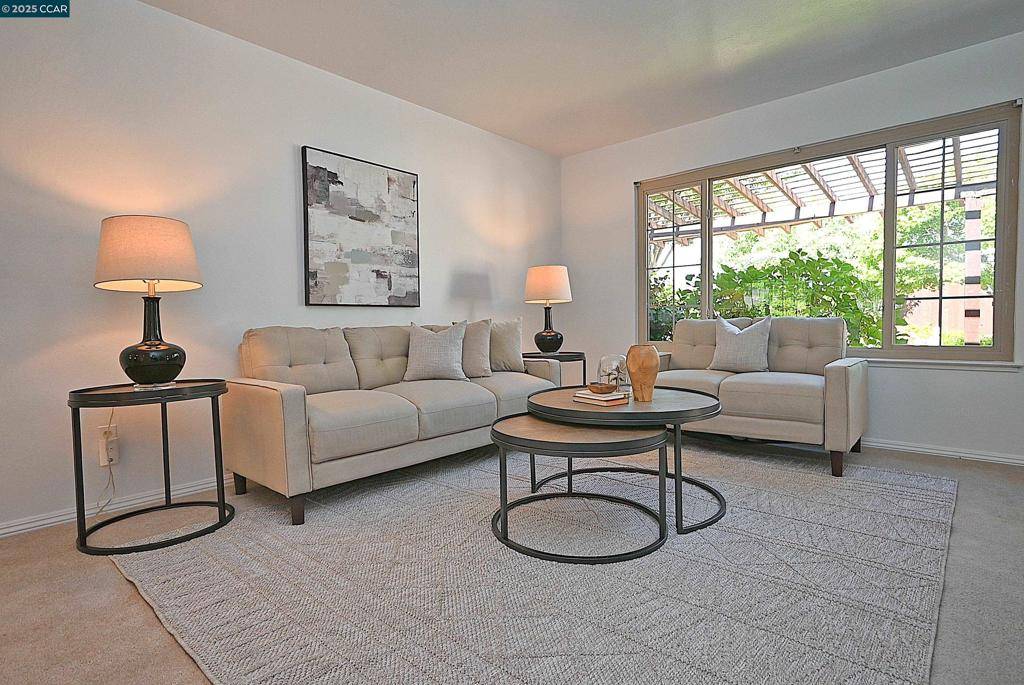 Martinez, CA 94553,1524 Martindale Dr