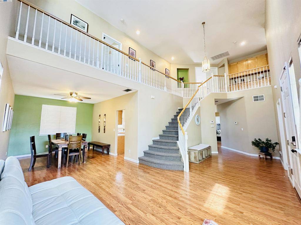 Modesto, CA 95355,3308 Yerington Ct