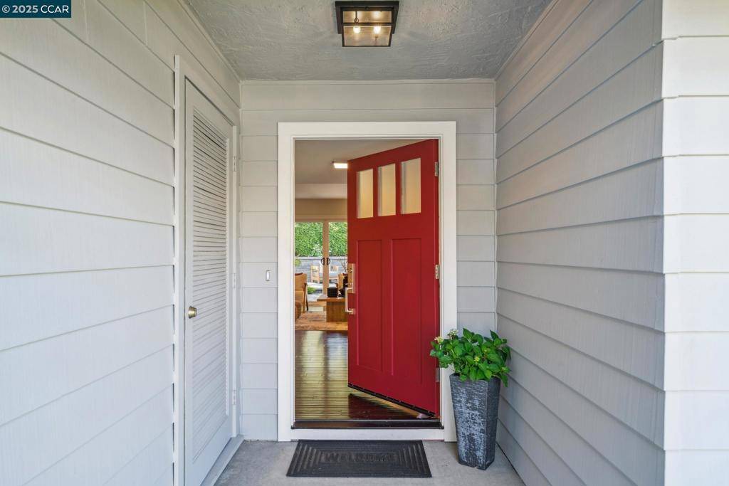 Walnut Creek, CA 94596,2533 Dapplegray Ln