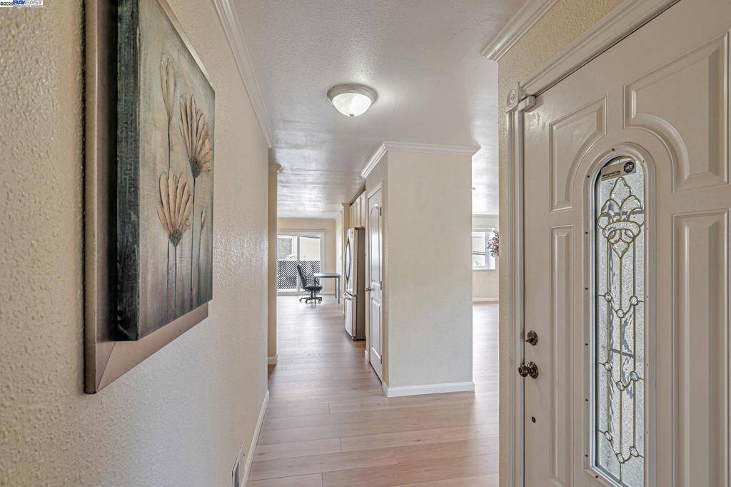 San Leandro, CA 94577,14015 Doolittle Drive