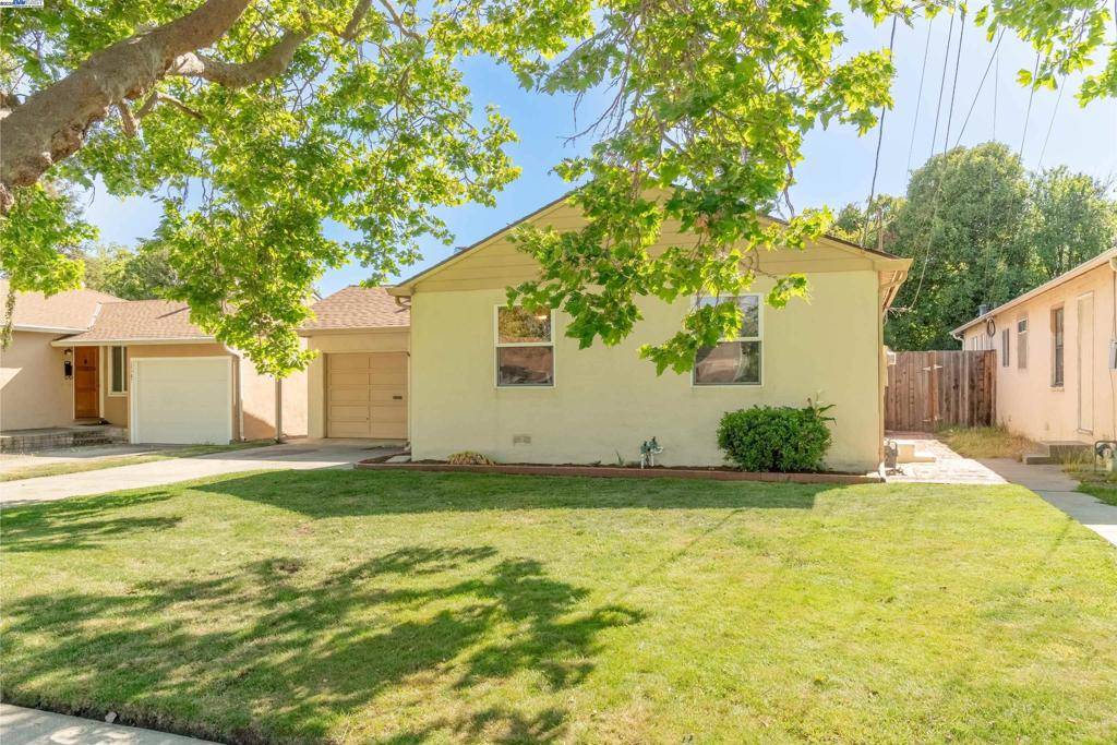 San Lorenzo, CA 94580,15743 Via Lunado