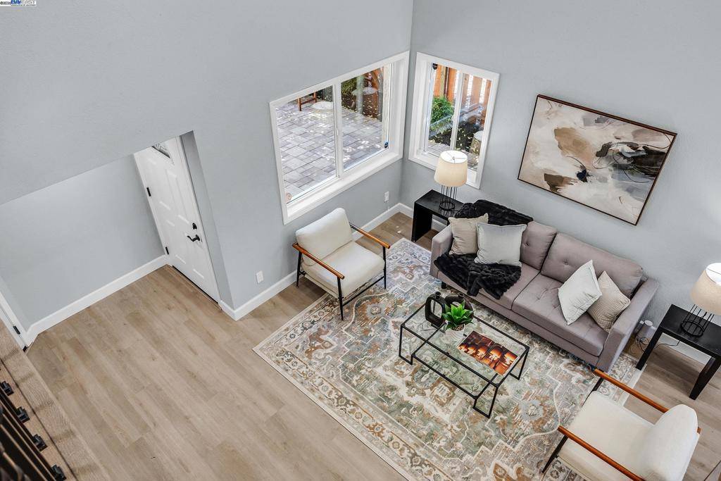 Pleasanton, CA 94588,2236 Oakland Ave