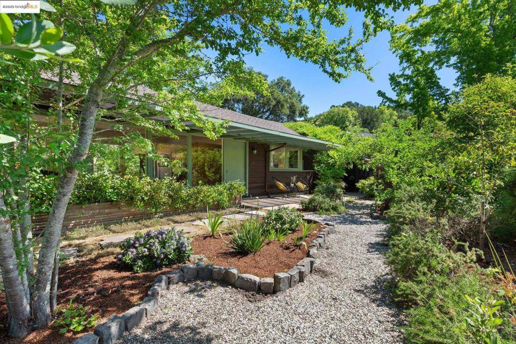 Orinda, CA 94563,41 Tara Rd