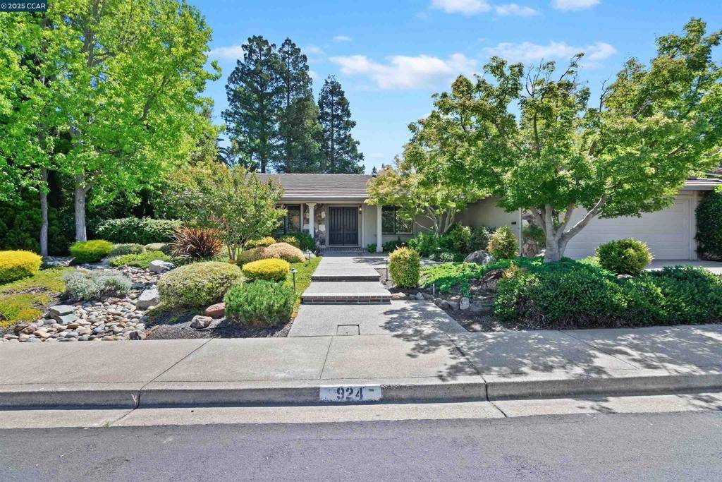 Walnut Creek, CA 94598,924 Cheyenne Dr