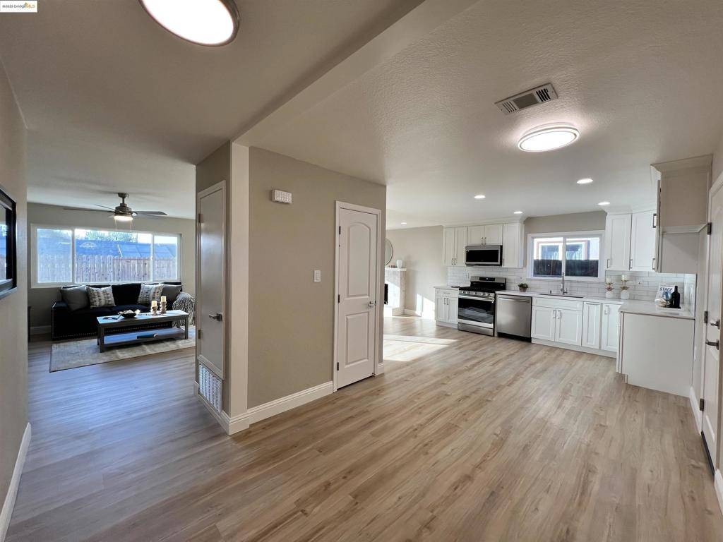 Antioch, CA 94509,2796 Entrada Cir
