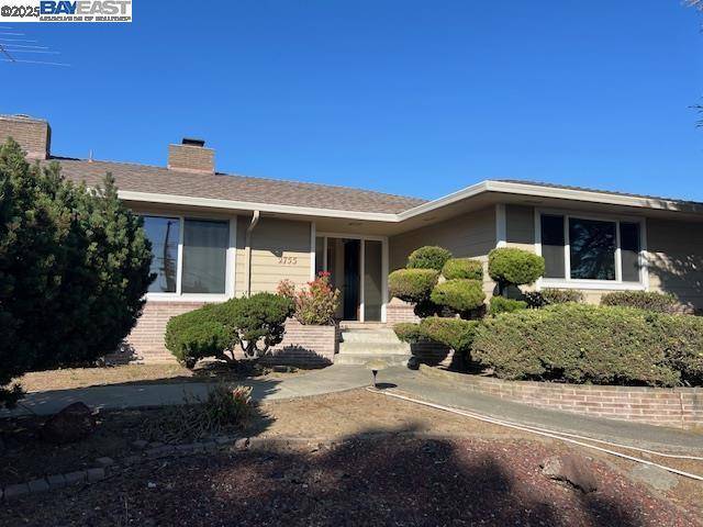 Castro Valley, CA 94546,2755 Pineridge Rd