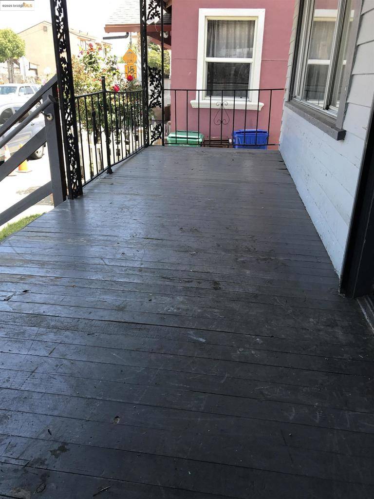 Oakland, CA 94621,5607 Edgerly St