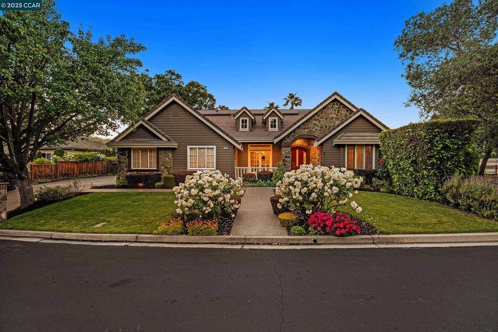 Danville, CA 94506,10 Woodside Dr