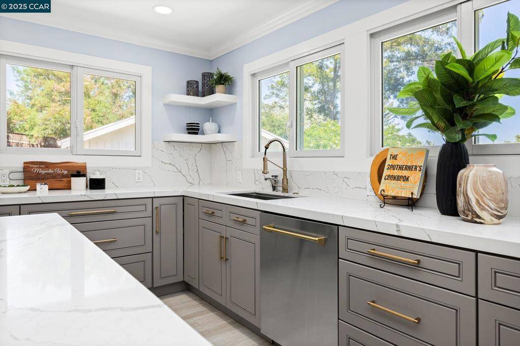 Walnut Creek, CA 94597,40 Loma Vista