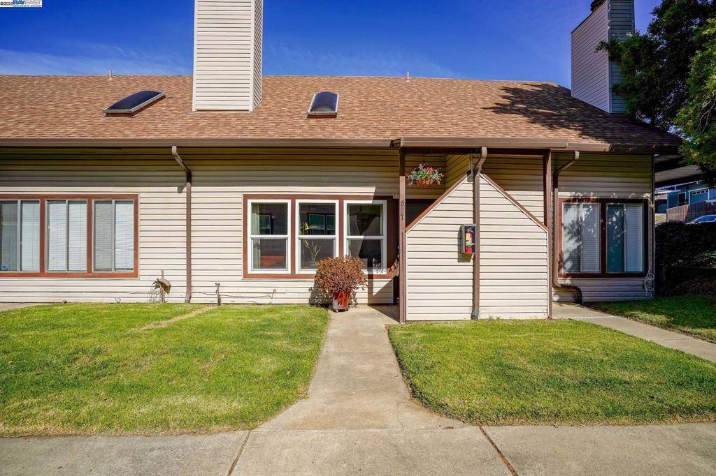 Benicia, CA 94510-3540,627 Military E St