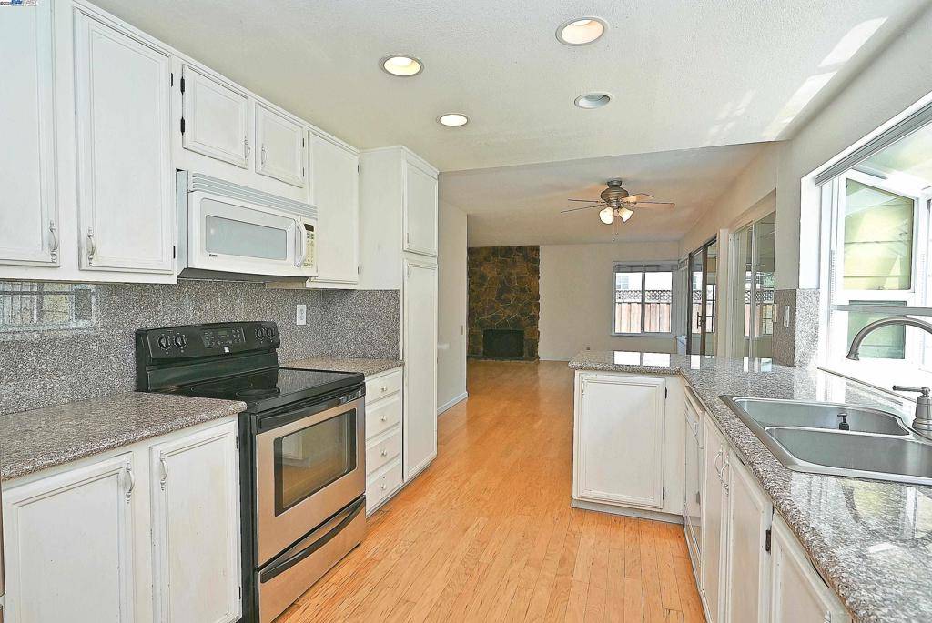 Pleasanton, CA 94566,4919 Mohr Ave