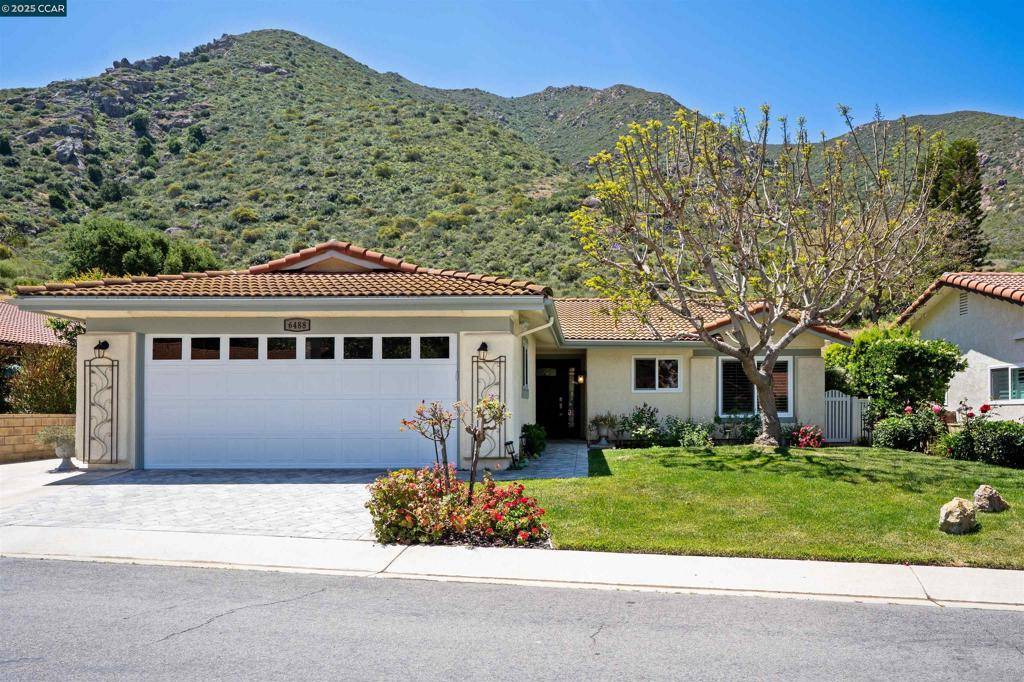 Camarillo, CA 93012,6488 San Como LN