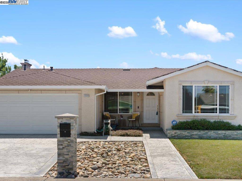Union City, CA 94587-0000,35009 Lilac Loop