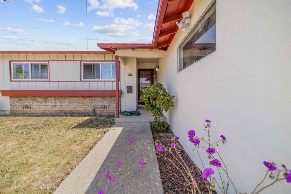 Hayward, CA 94544,24880 Townsend Ave