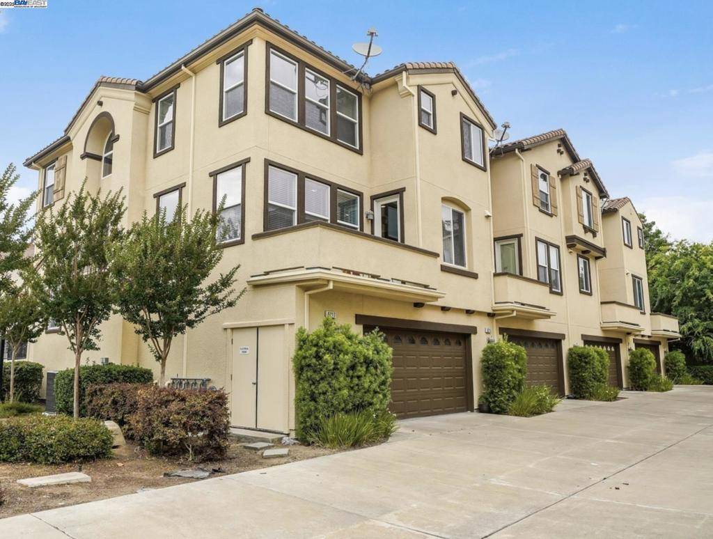 San Ramon, CA 94582,6217 Byron Ln