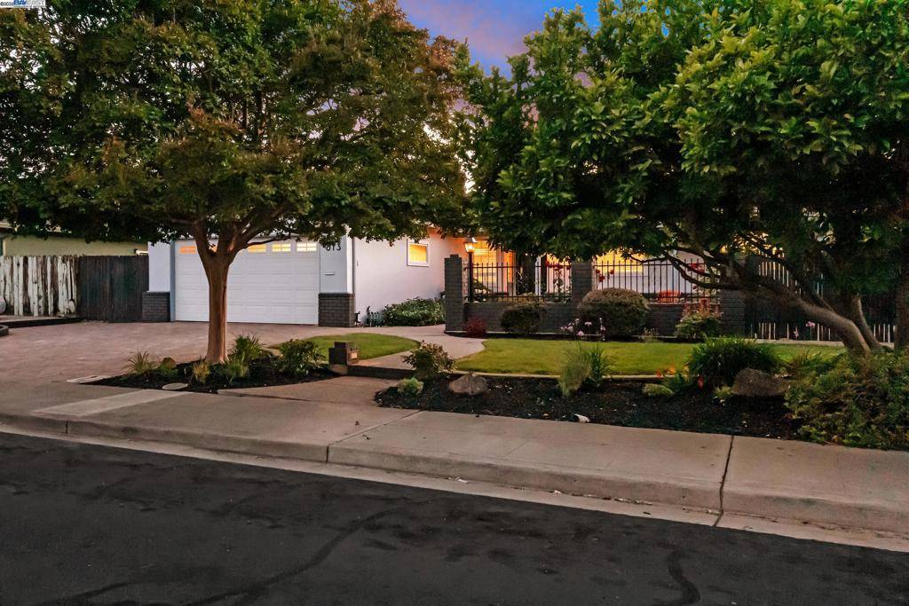 Livermore, CA 94550,613 Joyce St