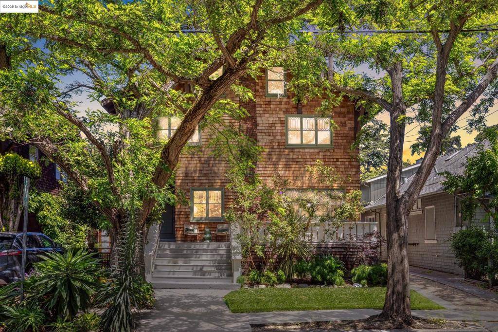 Berkeley, CA 94705,2945 Magnolia St