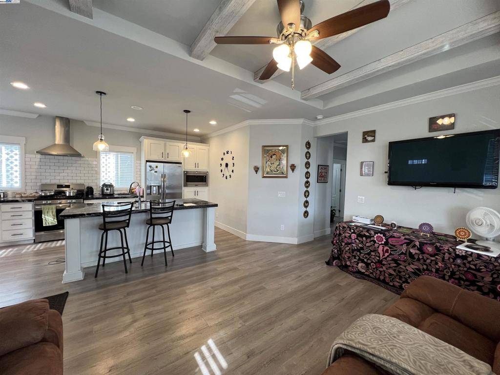 Milpitas, CA 95035,1515 N Milpitas Blvd