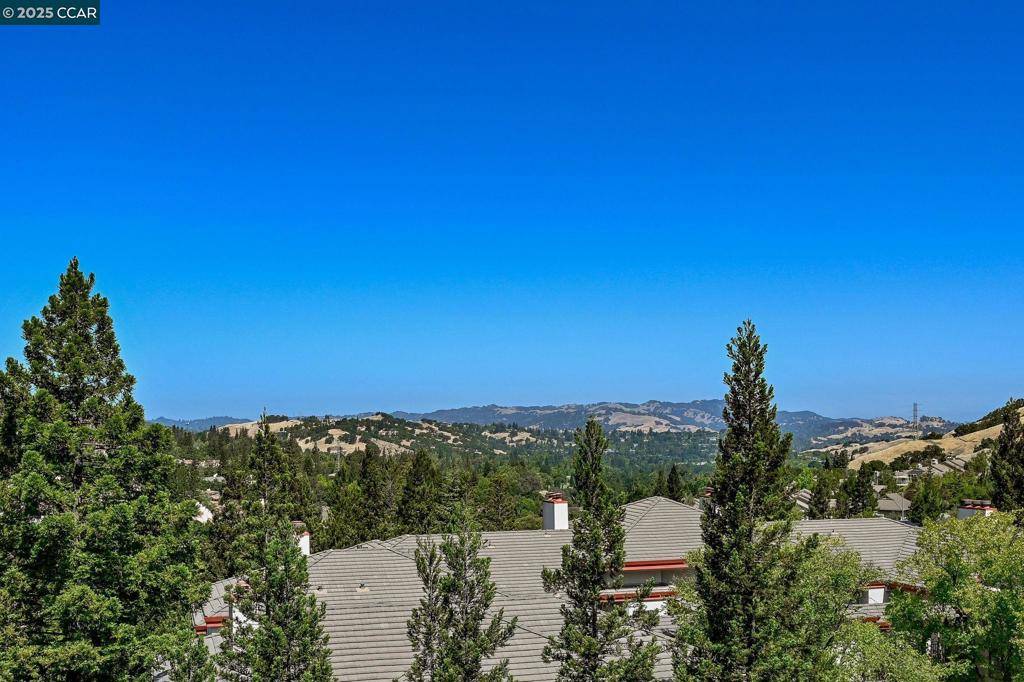 Walnut Creek, CA 94595,5954 Autumnwood Dr #2C