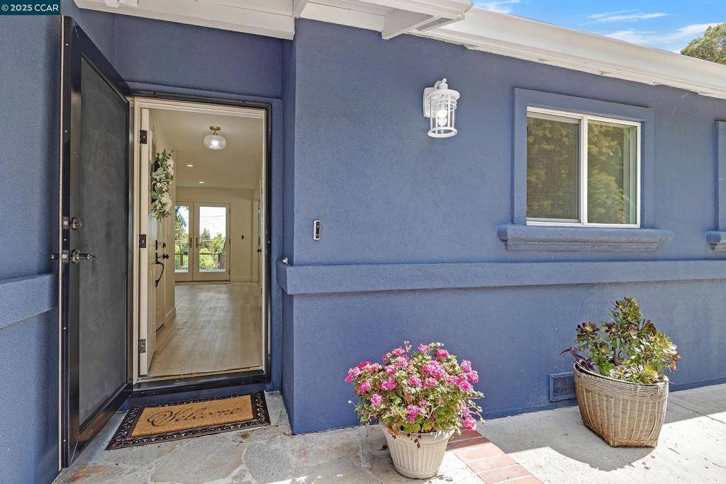 Walnut Creek, CA 94597,1952 Montclair Court
