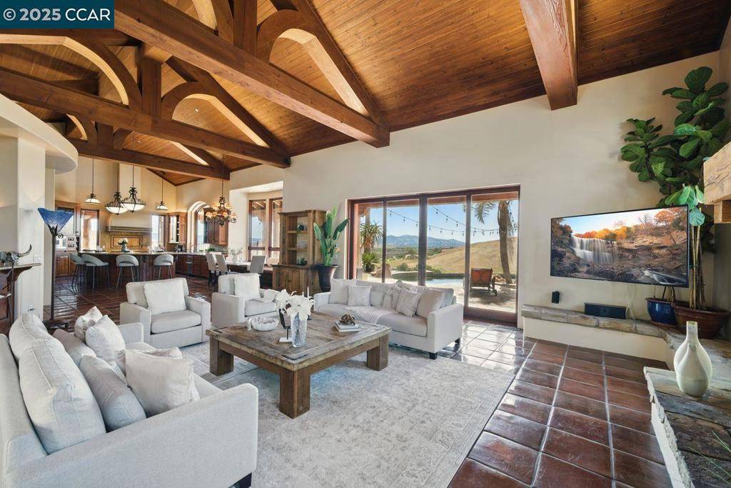 1615 Lawrence Rd Danville, CA 94506