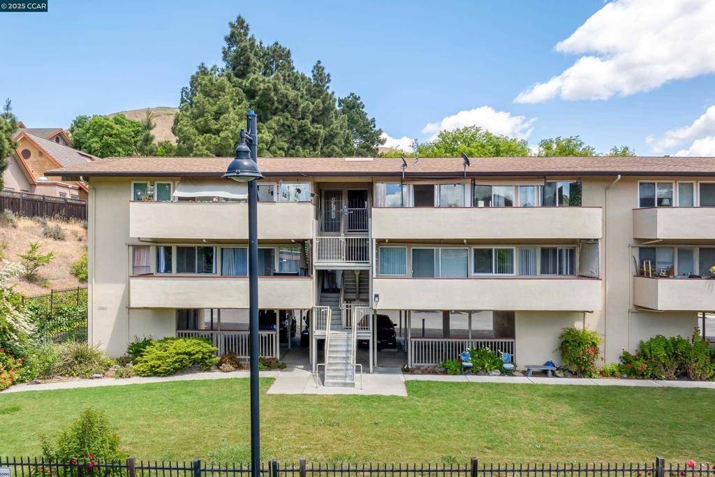 Pinole, CA 94564,2345 Paloma Ct