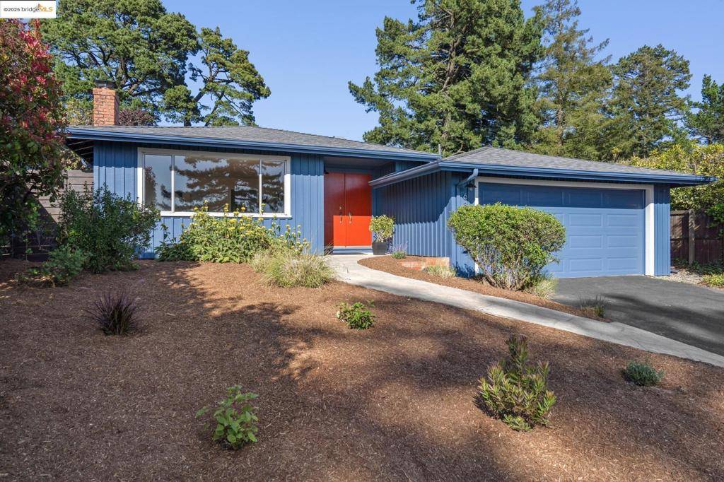 Oakland, CA 94611,6824 Wilton Dr