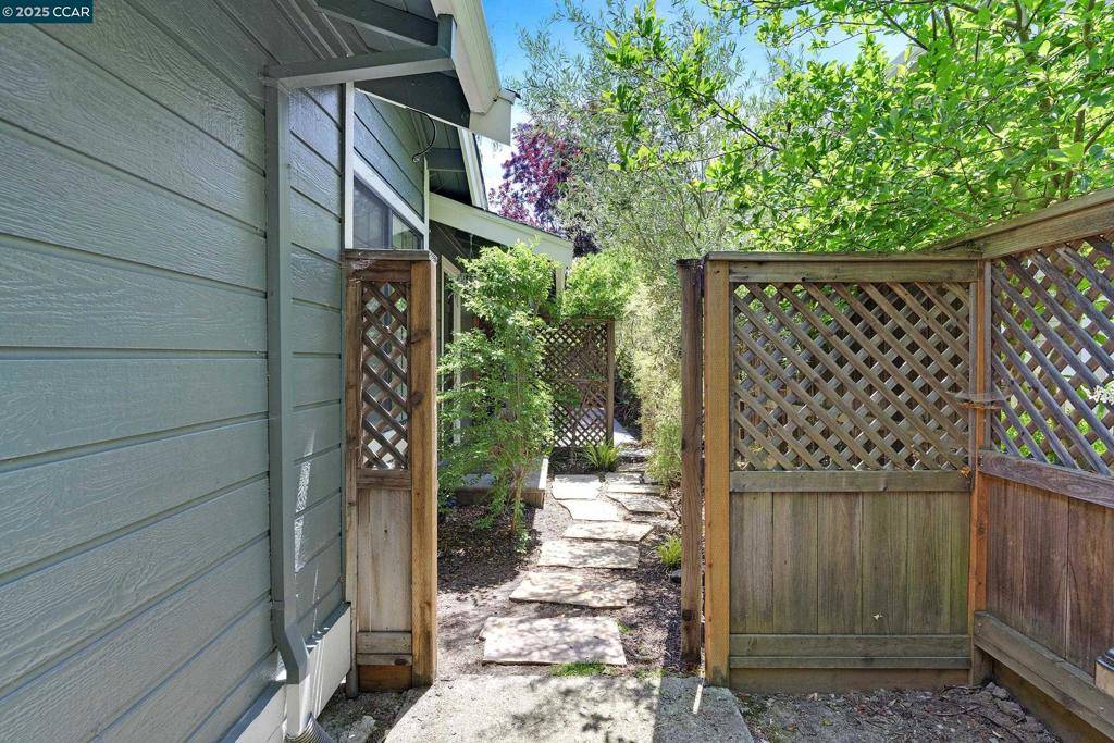 Moraga, CA 94556,3 Josefa Pl