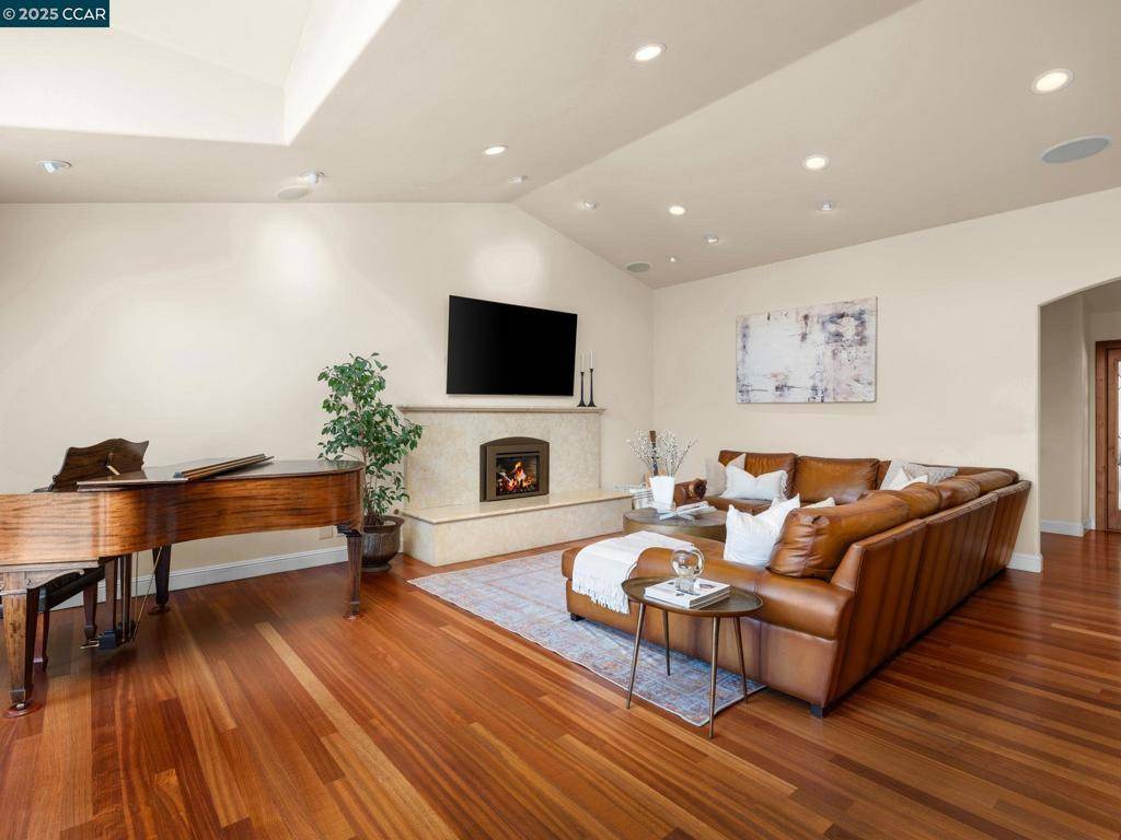 Danville, CA 94526,1 Sky Terrace