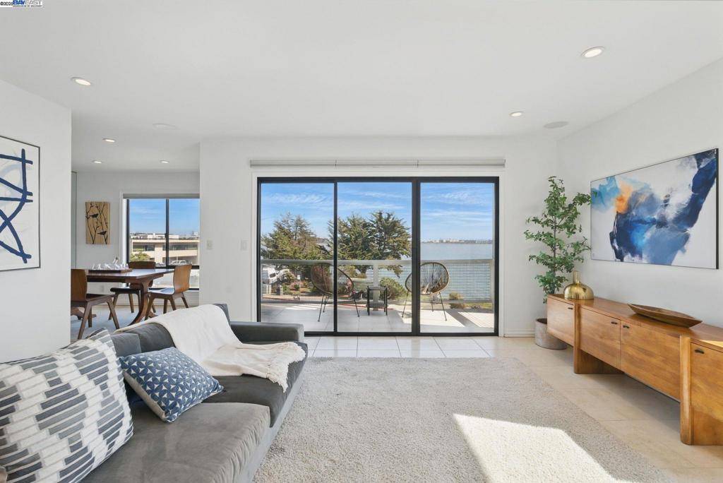 Emeryville, CA 94608,3 Commodore Dr #356