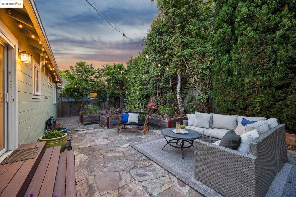 Berkeley, CA 94710,2335 10Th St