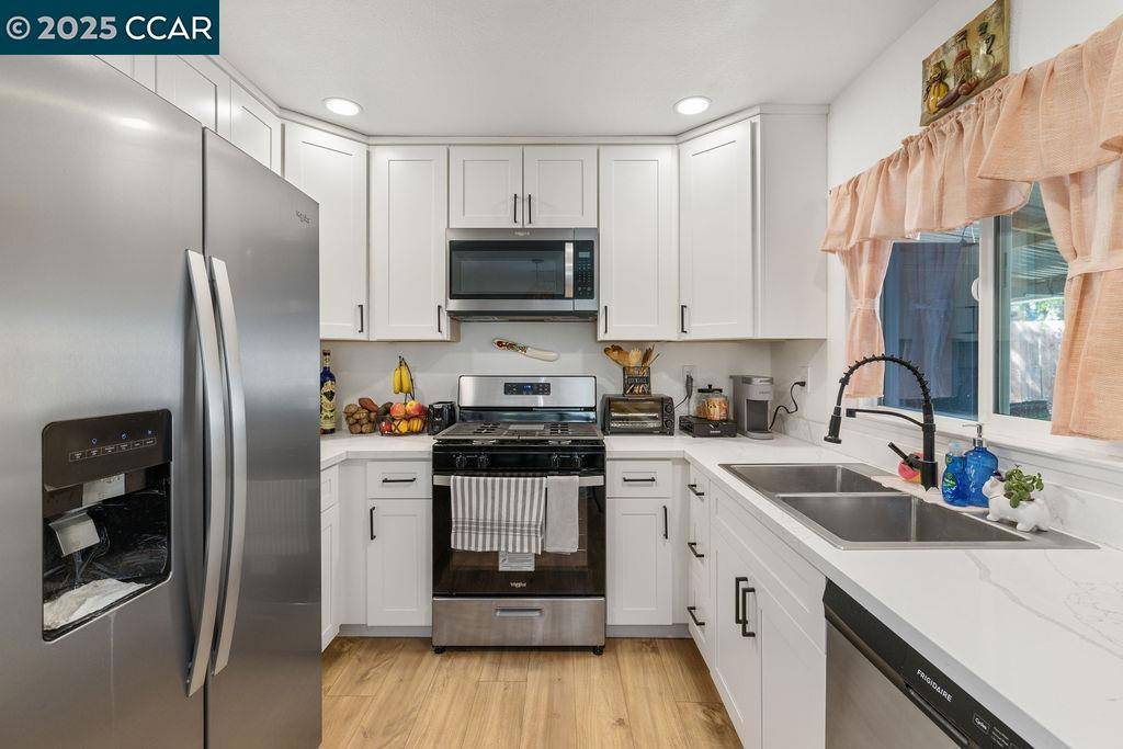 3367 Pamelia Way Pittsburg, CA 94565