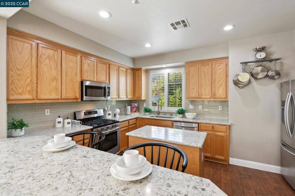 Livermore, CA 94551,2152 Elsa Cmn
