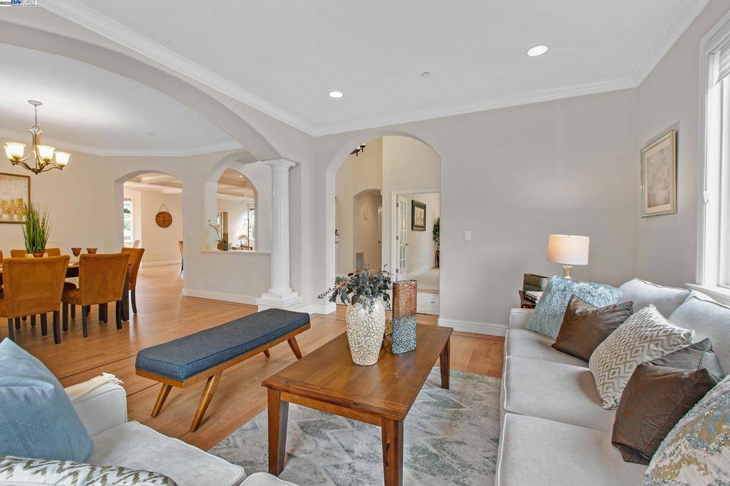 3940 Alexia Pl Castro Valley, CA 94546