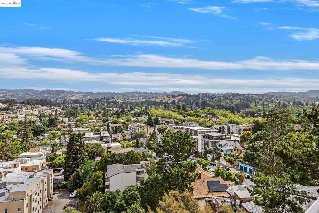 Oakland, CA 94611,1 Kelton Ct #9G