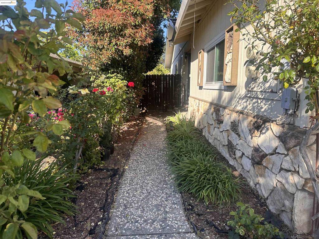 Pleasanton, CA 94566-7336,399 W. ANGELA STREET