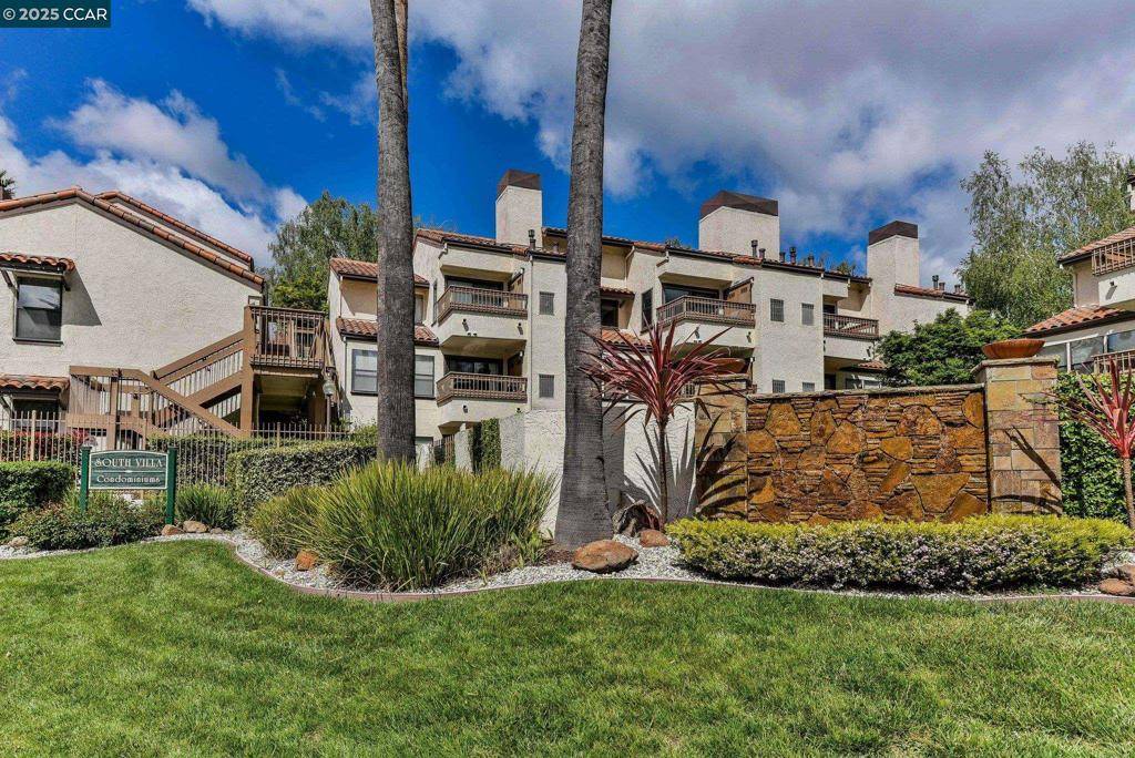 Walnut Creek, CA 94595,1723 S Villa Way