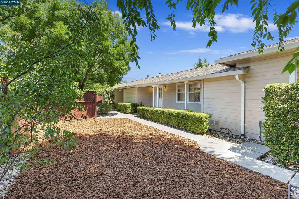 Walnut Creek, CA 94598,828 Bancroft Rd