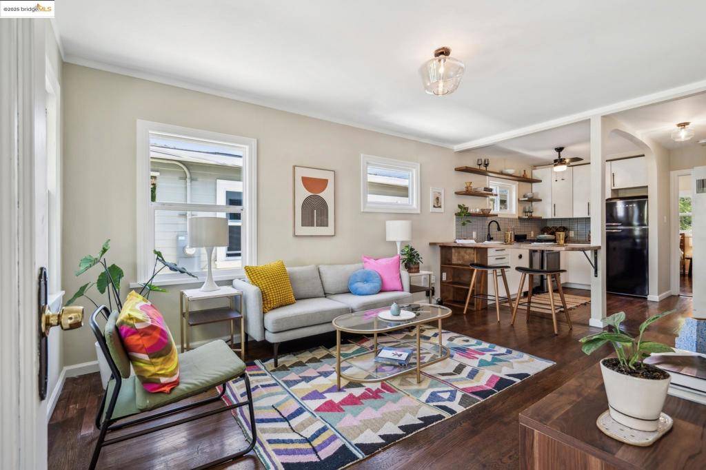 Oakland, CA 94619,3577 Brookdale Avenue